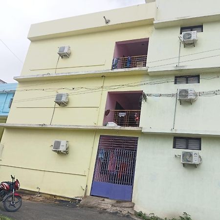 Amp Lodge Vellore Ngoại thất bức ảnh